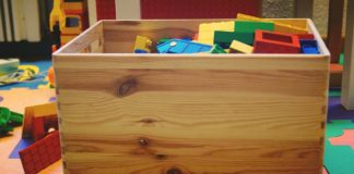 boks penyimpanan mainan