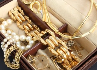 Pembersih Ultrasonik Menjaga Kilau Perhiasan