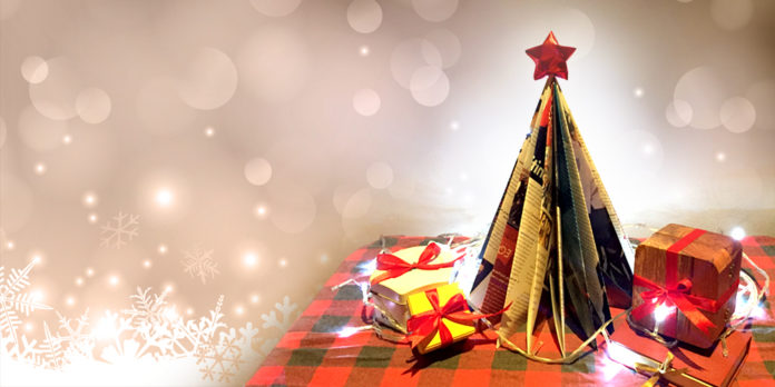 Cara Membuat Pohon Natal Sederhana Sendiri dari Majalah Bekas