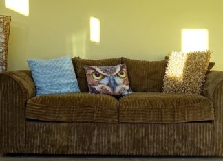 Cara Membersihkan Sofa