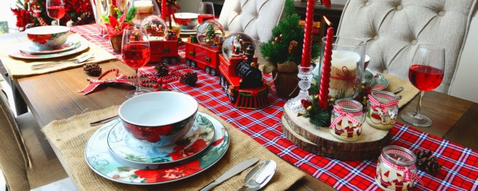 Dekorasi Ruang Makan (Akhir Tahun yang Meriah!)