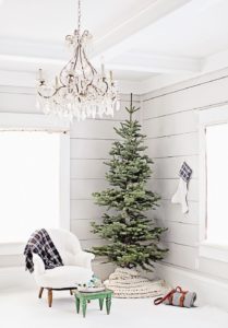 MINIMALISTIC CHRISTMAS TREE