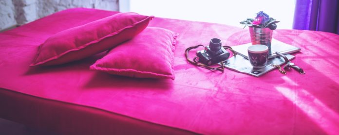 Siap Curi Perhatian dengan Interior Warna-Warni