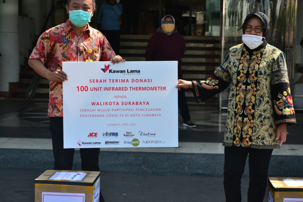 Donasi Kawan Lama Foundation kepada Pemerintah Kota Surabaya