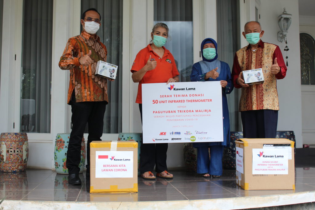 Donasi Kawan Lama Foundation kepada Paguyuban Trikora Malirja