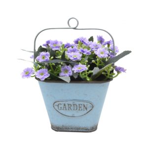 bunga artifisial warna ungu