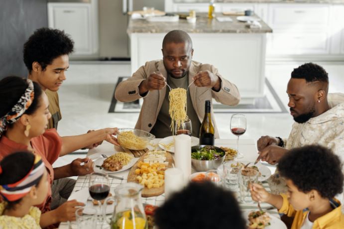 makan bersama keluarga