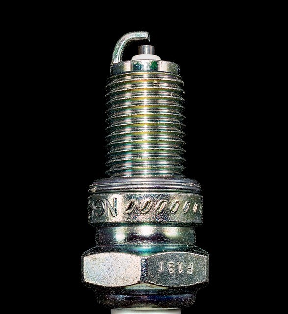 spark-plug-2801172_640.jpg