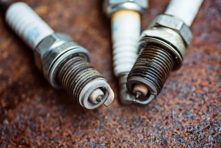 spark-plug-269733_640.jpg