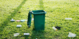 tempat sampah di rumah