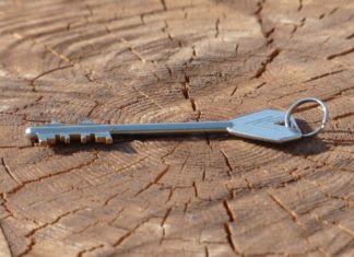 brankas tahan api dan air