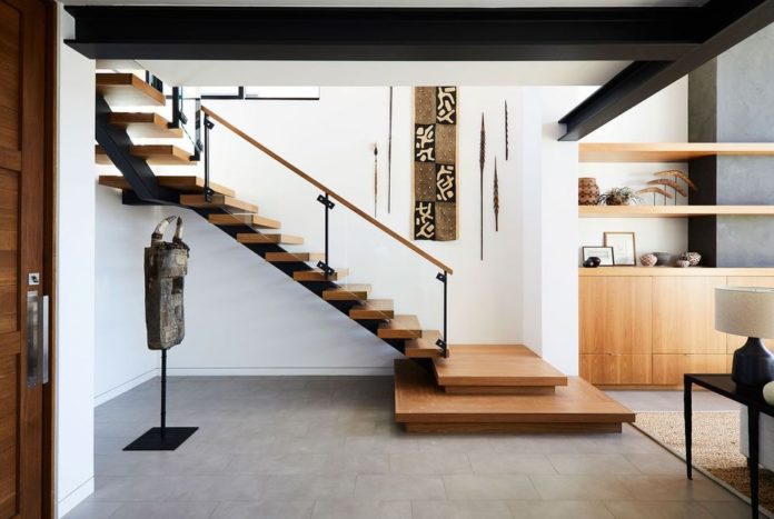 dekorasi dinding tangga minimalis