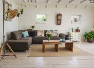 gorden pintu kamar tamu