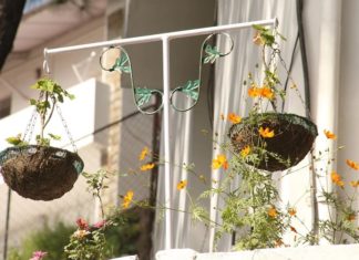 rak pot bunga dari besi