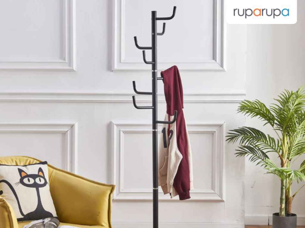 cara menggantung pakaian yang benar