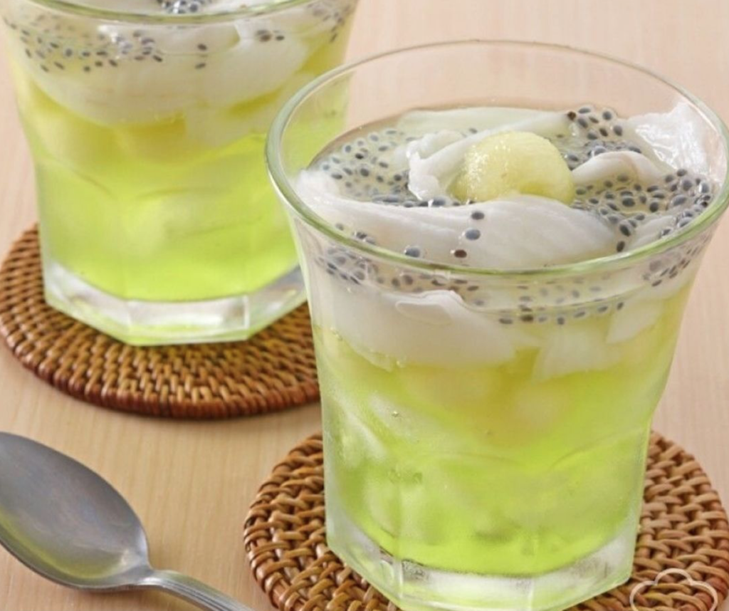 Es Melon Kelapa Muda atau es degan