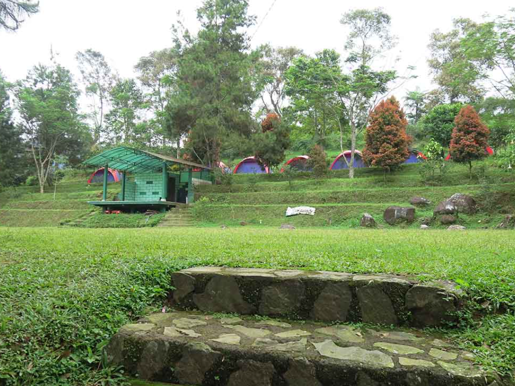 tempat camping di eagle hill