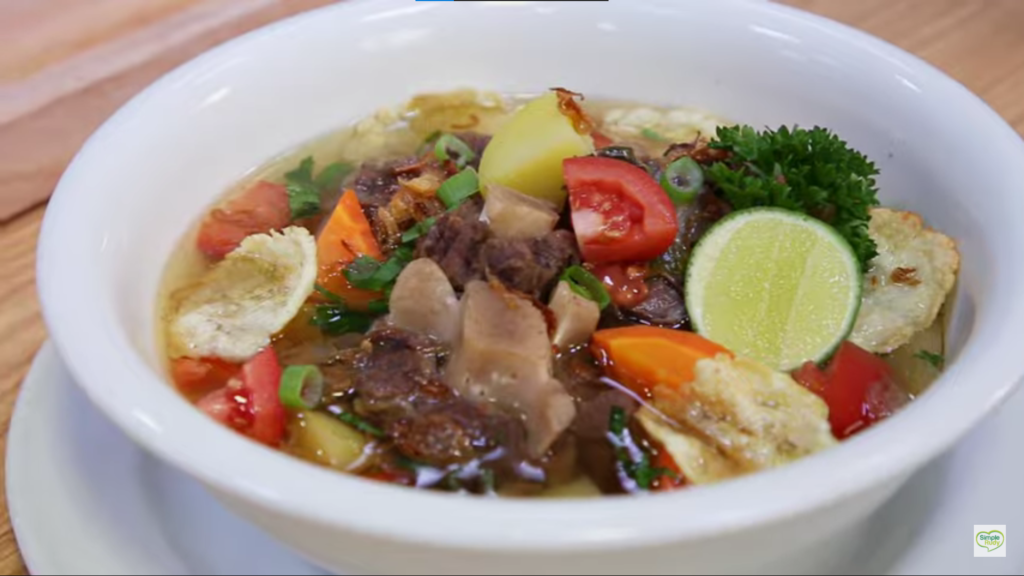 sop buntut sapi kuah bening