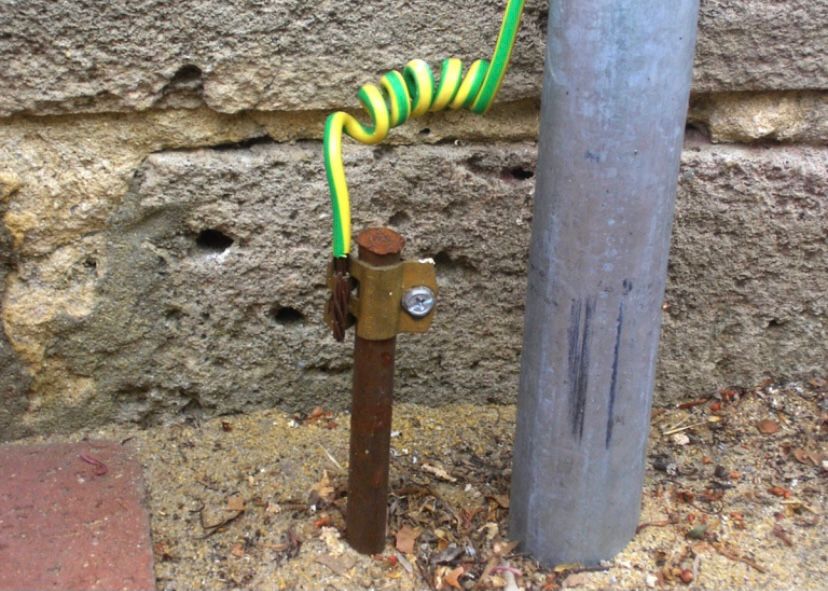 nama listrik dan gambarnya arde grounding