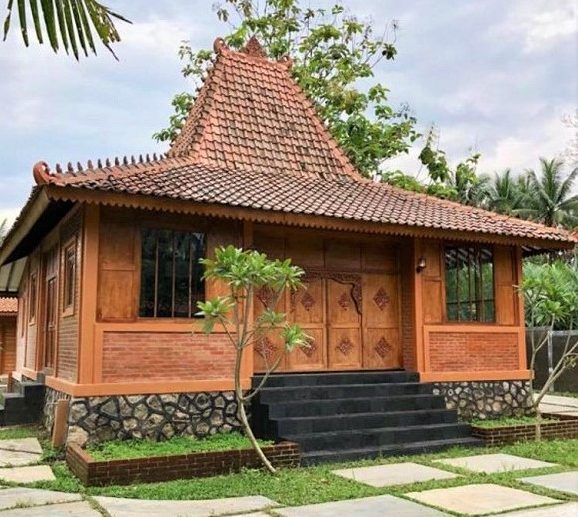 Joglo merupakan rumah adat dari provinsi