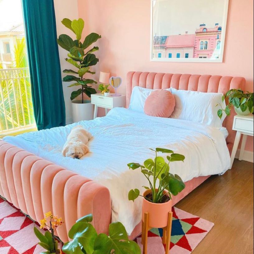 Kamar pink ala caribbean