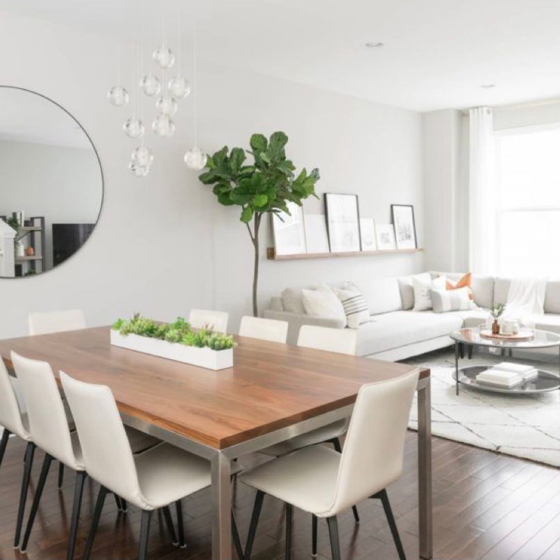 Ruang makan menyatu dengan ruang keluarga