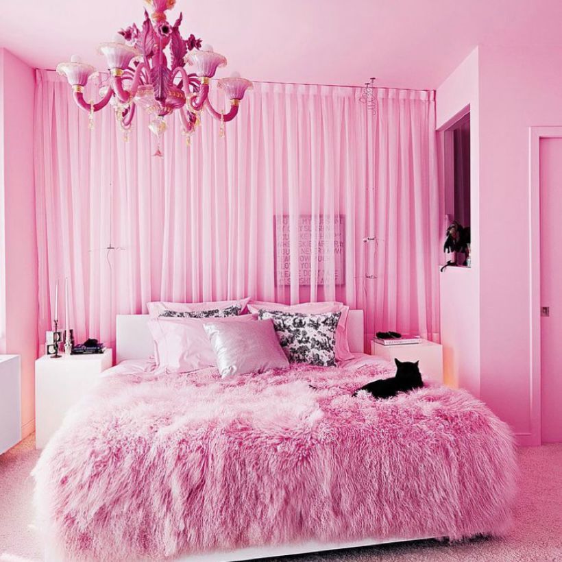 Desain cantik ala kamar Barbie