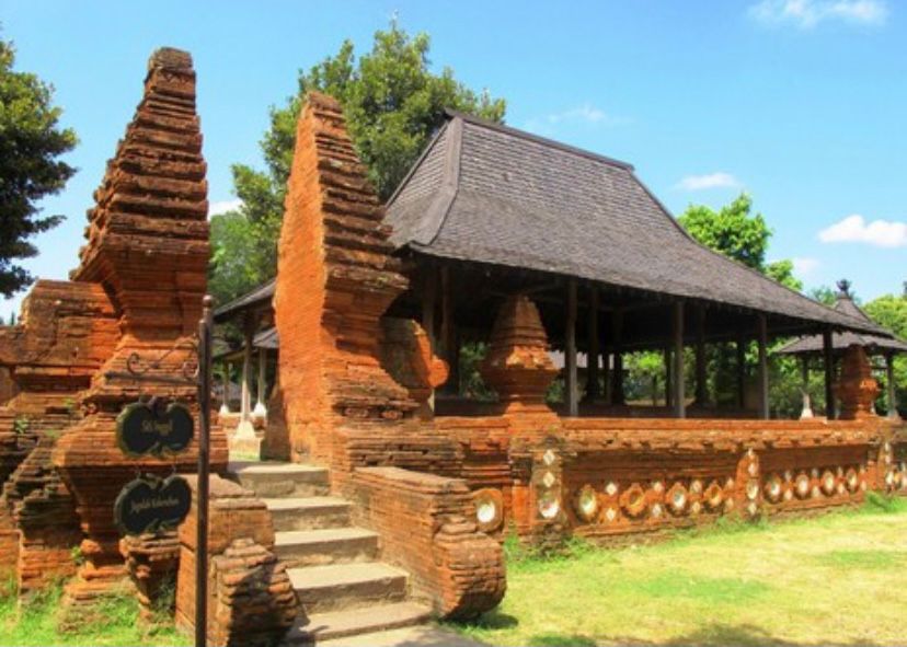 Jawa Barat - Rumah Kasepuhan