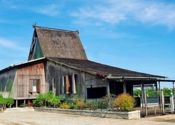 Kalimantan Selatan - Rumah Bubungan Tinggi