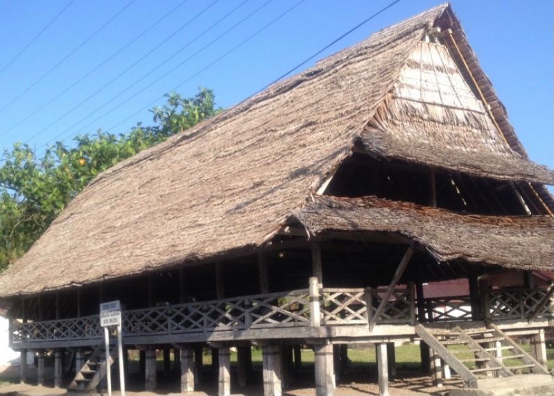 Rumah adat Provinsi Maluku - Rumah Baileo