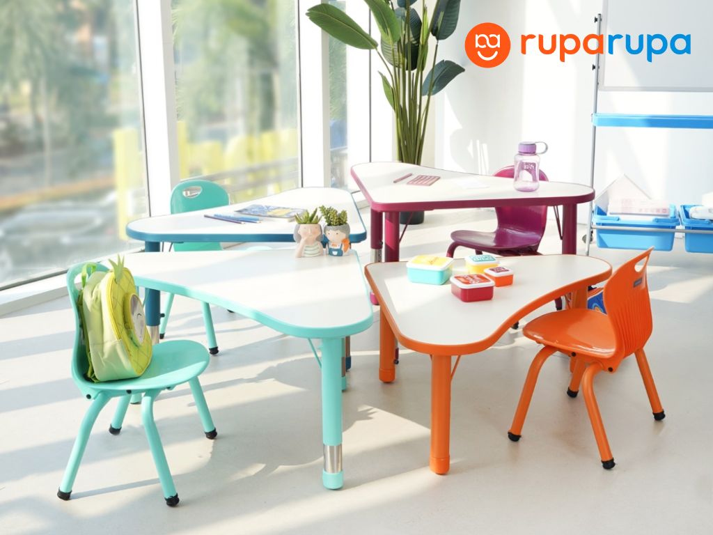 meja belajar segitiga