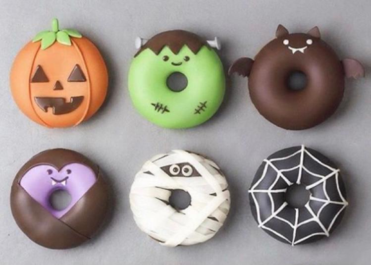 donat kue halloween