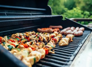 bakar bakar tahun baru