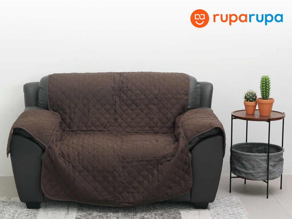 sarung sofa ruang tamu