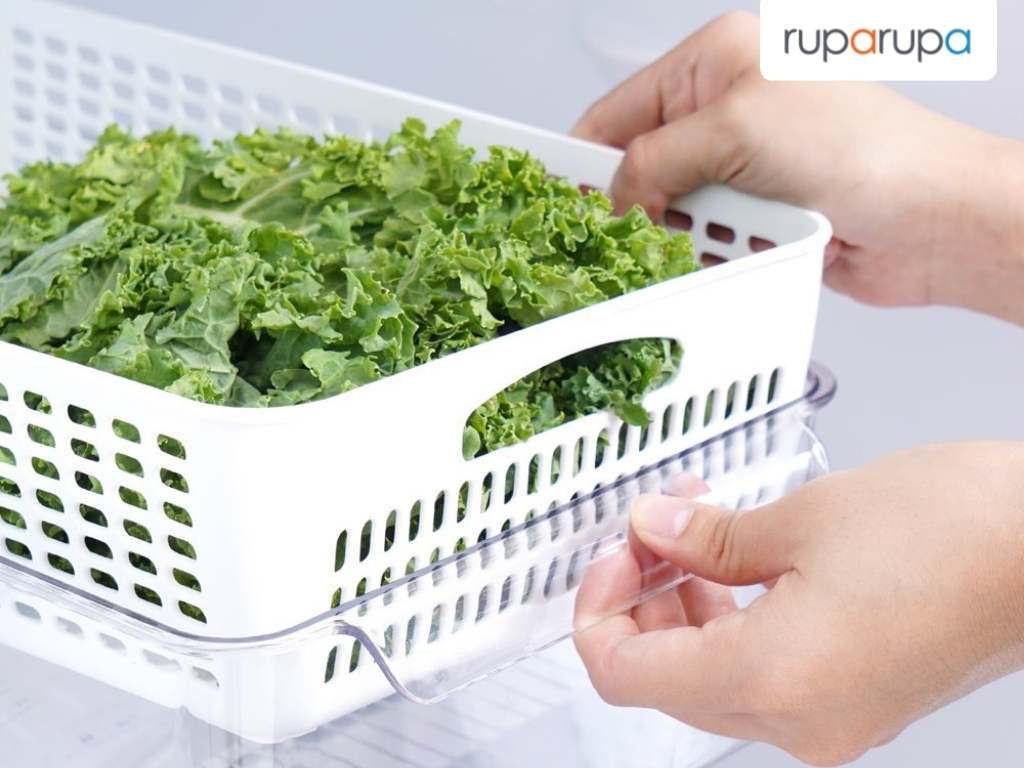 cara menyimpan sayuran di kulkas Ataru Wadah Penyimpanan Dengan Saringan Ukuran L