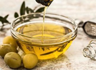 buah dan minyak zaitun