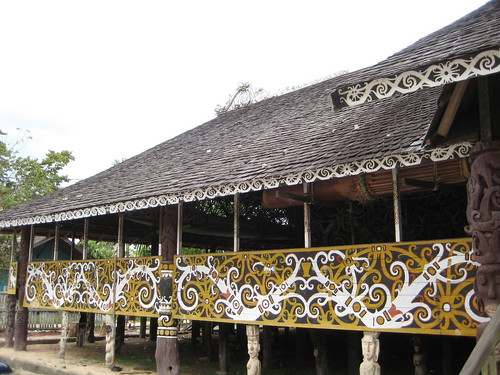 rumah adat kalimantan timur