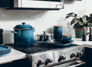 peralatan dapur aluminium