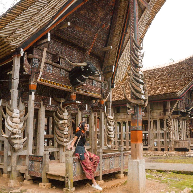 rumah adat Toraja