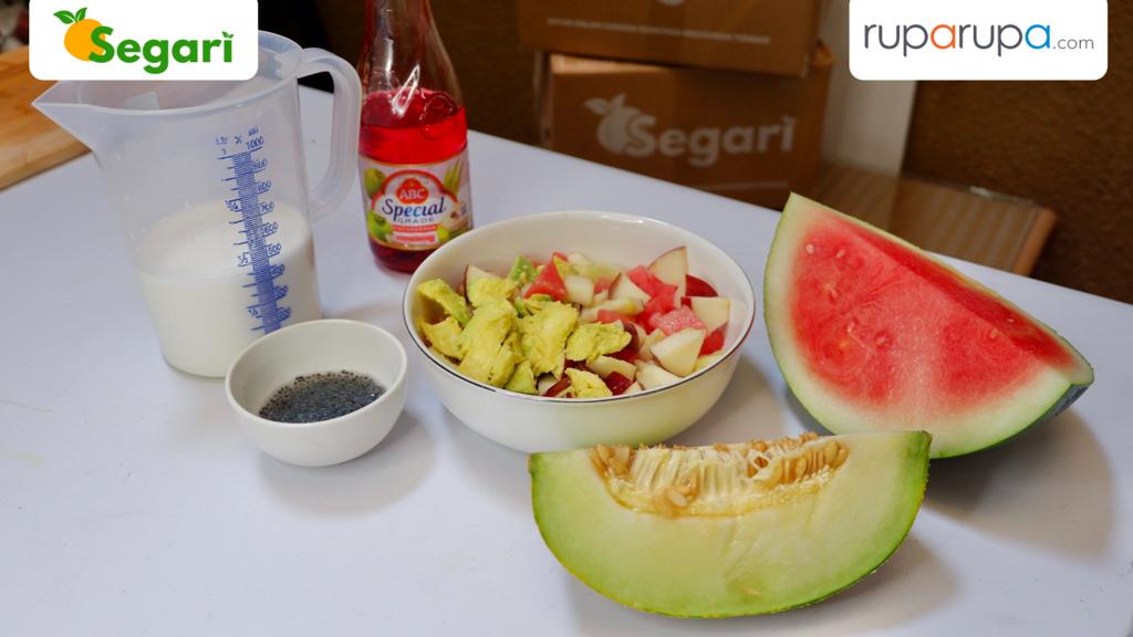 Sop Buah segar buah dipotong