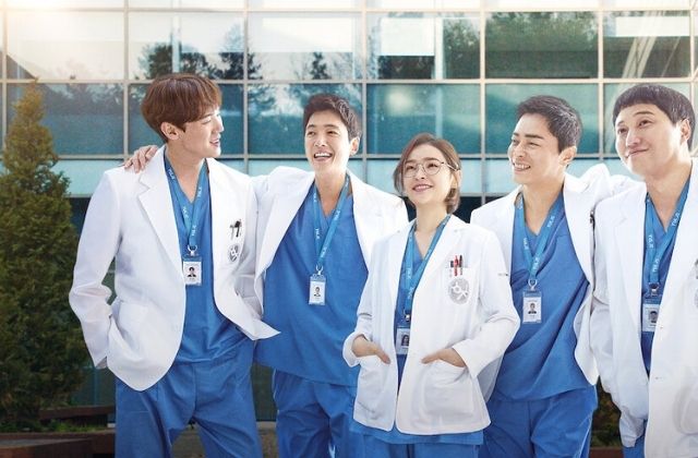 drama korea terbaik hospital playlist