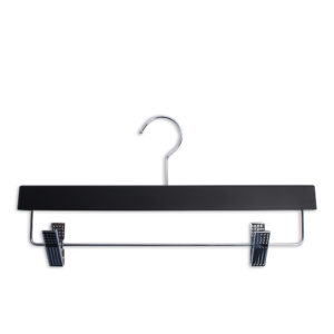 gantungan rok dan celana