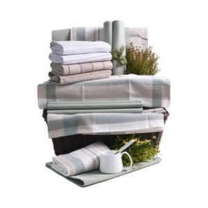 hampers dekorasi meja makan