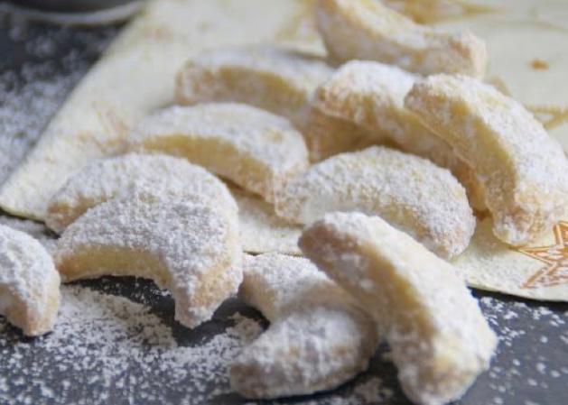 kue kering lebaran putri salju