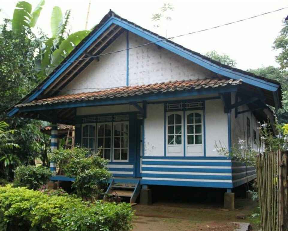 rumah adat sunda badak heuay