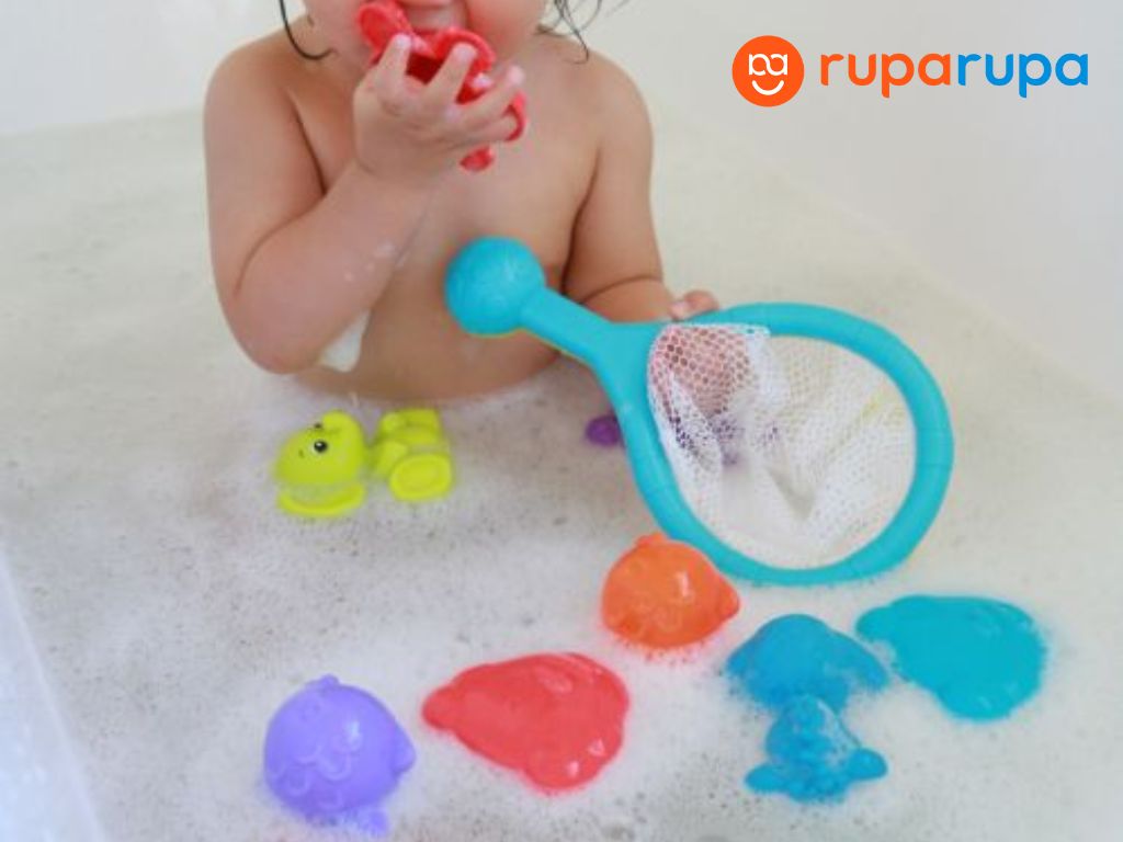 mainan anak 1 tahun bath time