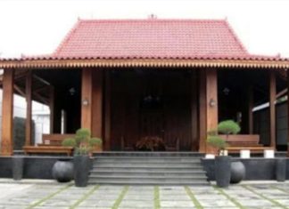 rumah aadat paling populer