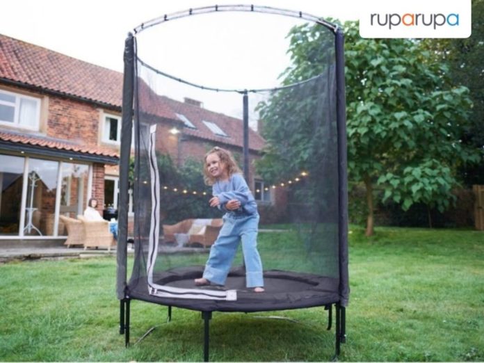 Ini Dia Tips dan Trik Aman Bermain Trampolin untuk Anak - Blog ruparupa