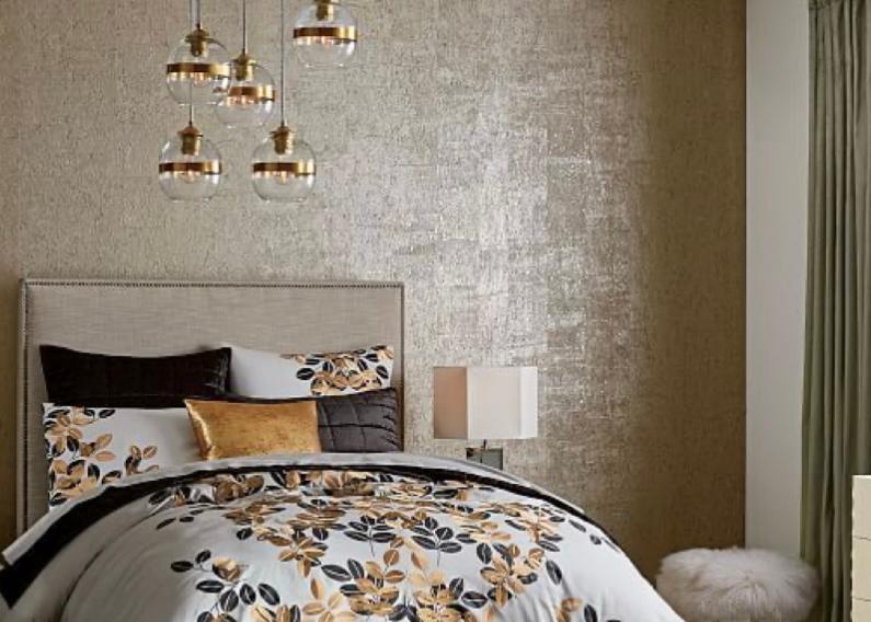 Wallpaper dinding kamar motif emas abstrak