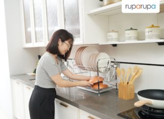 kelebihan alat makan porselen